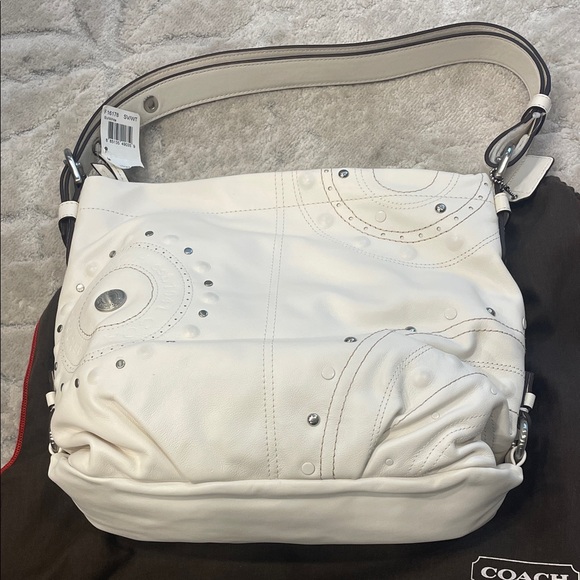 New vintage Coach White Studded Leather Shoulder Bag - Picture 1 of 14